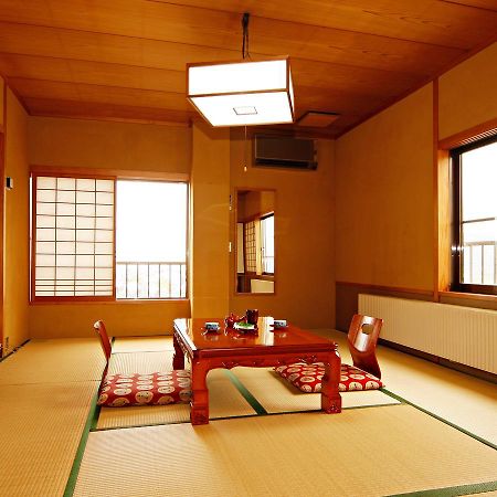 Ryokan Seizan-So Kaminoyama Buitenkant foto