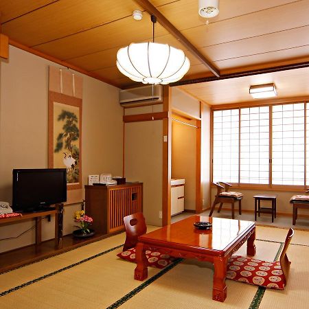 Ryokan Seizan-So Kaminoyama Buitenkant foto